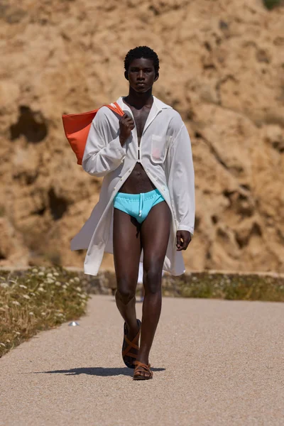 Look 2